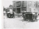 1934-28-05 Cars overturned and burned in Toledo Street in Ohio1