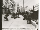 1943-15-09 US troops in action in  Algiers1