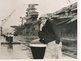 1964-20-11 Brooklyn Navy yard, in the background Aircraft Carrier USS Lexington1